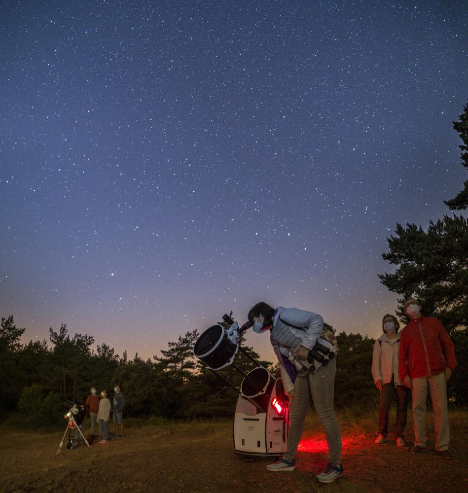 telescopi_cel_nocturn.jpg telescopi_cel_nocturn.jpg
