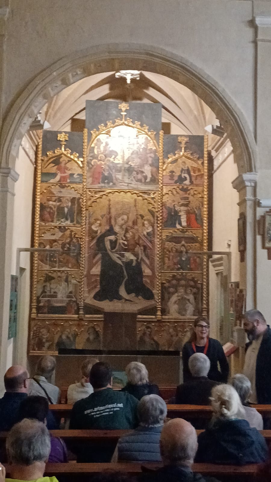 La relació del retaule gòtic i la figura del Pare Fra Pere Perelló d'Escornalbou La relació del retaule gòtic i la figura del Pare Fra Pere Perelló d'Escornalbou