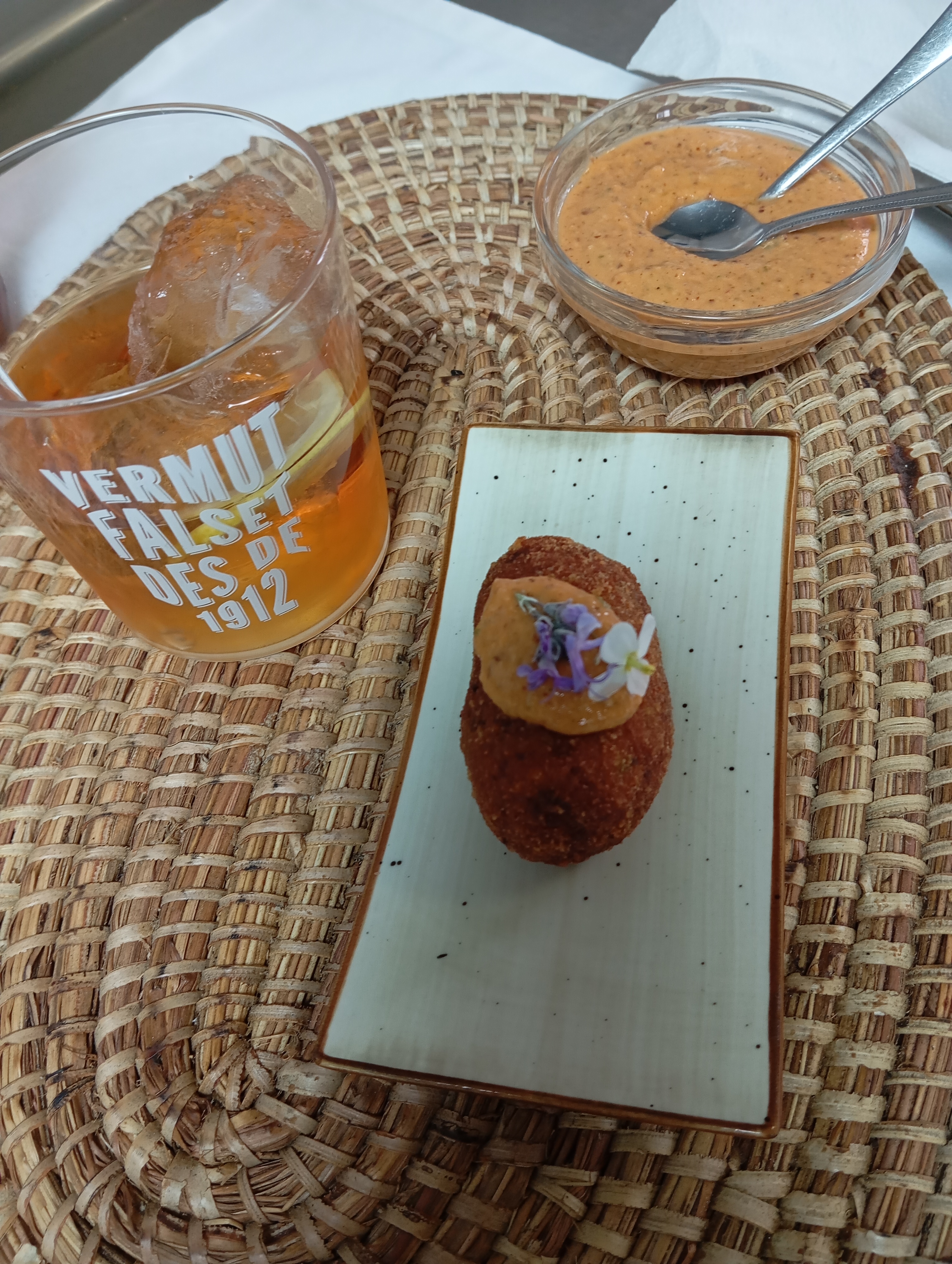 Vermuth Falset + Tapa