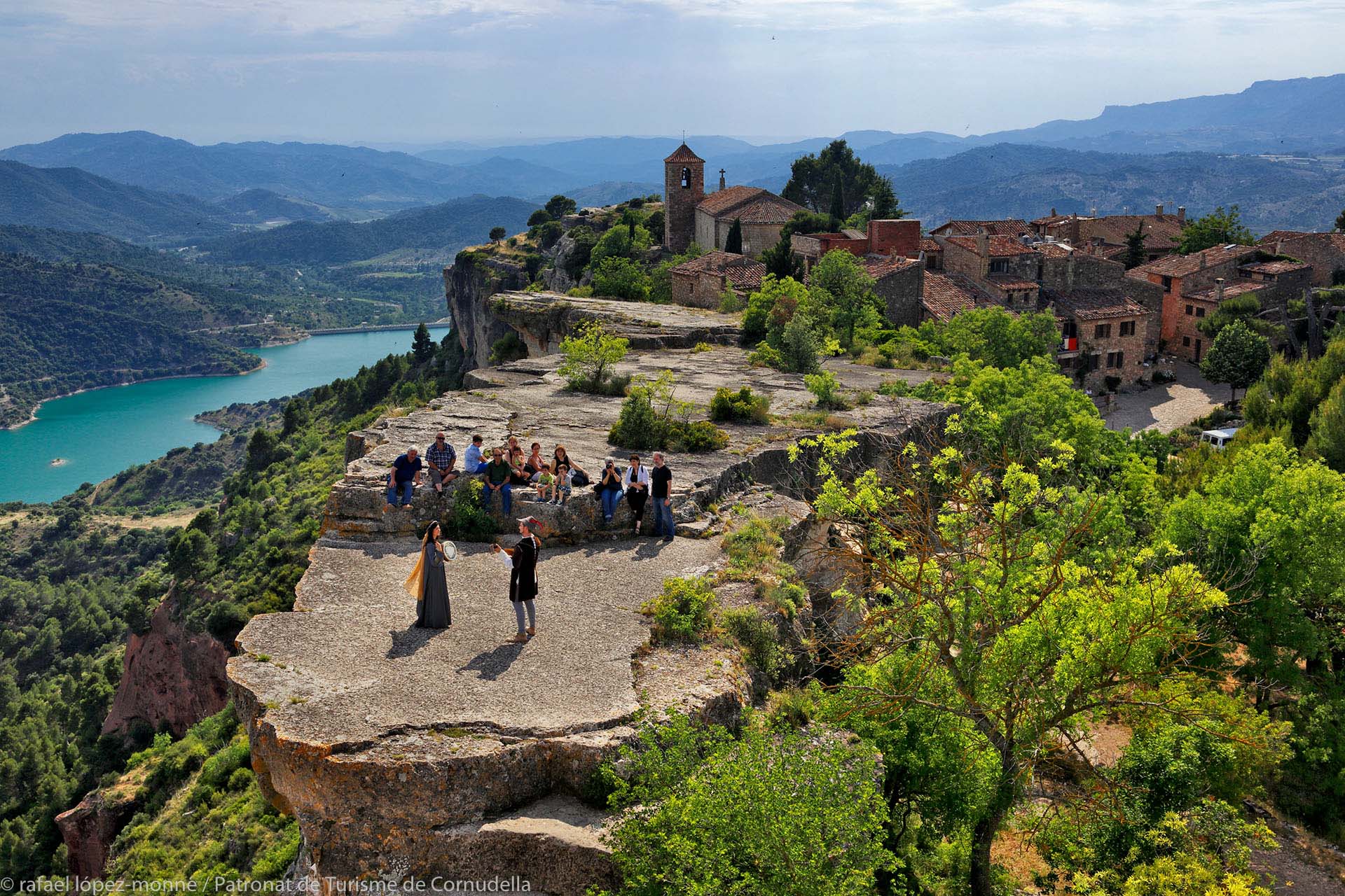 Visita dinamitzada al conjunt històric i paisatgístic de Siurana