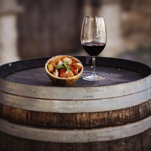Celebrate the world tapas day with a glass of Priorat! 14 - 17 June 2024 