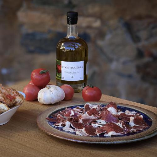 Celebrate the world tapas day with a glass of Priorat! 14 - 17 June 2024 